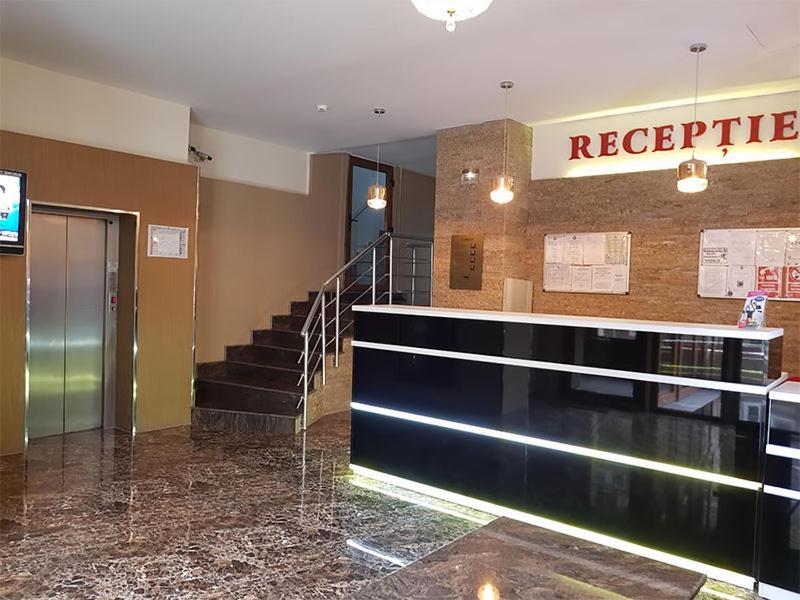 Hotel Uranus Bucarest Exterior foto