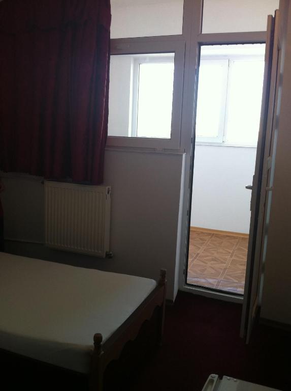 Hotel Uranus Bucarest Habitación foto